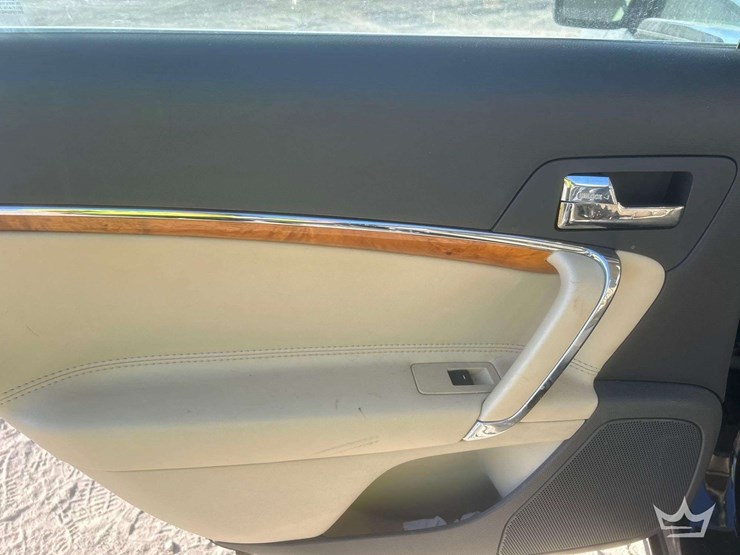 2012-lincoln-mkx-image-22