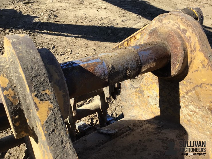 caterpillar-320e-image-17