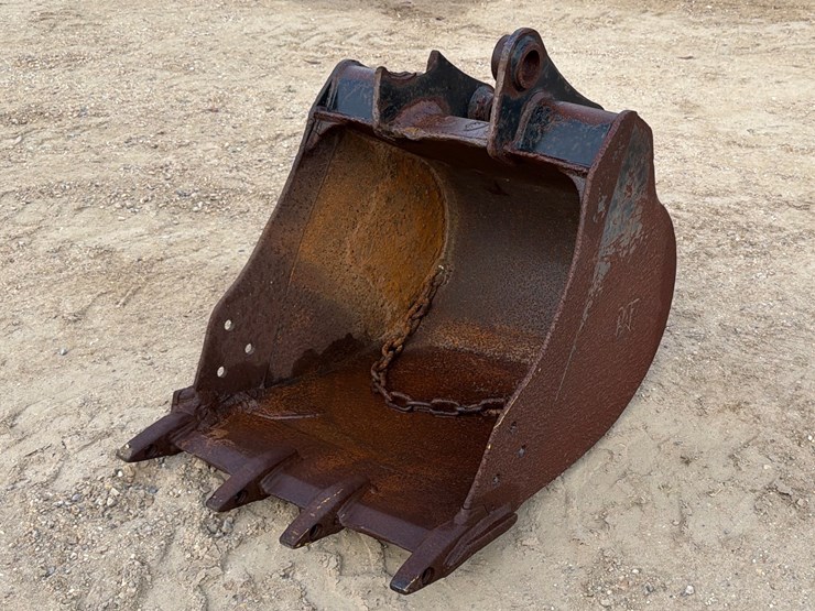 caterpillar-305.5-image-1