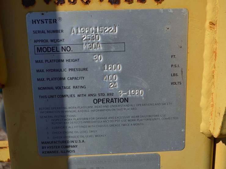 hyster-m30a-scissor-lift-image-6