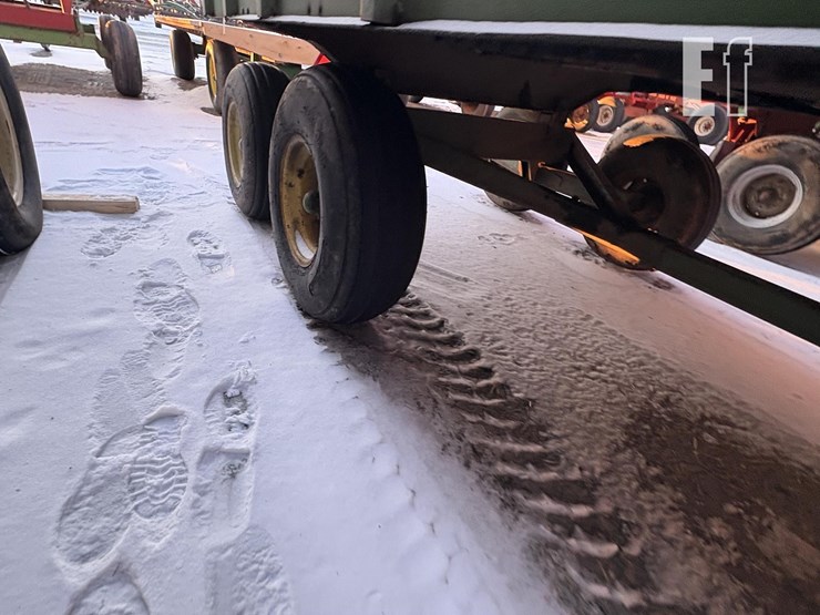 john-deere-716-image-4