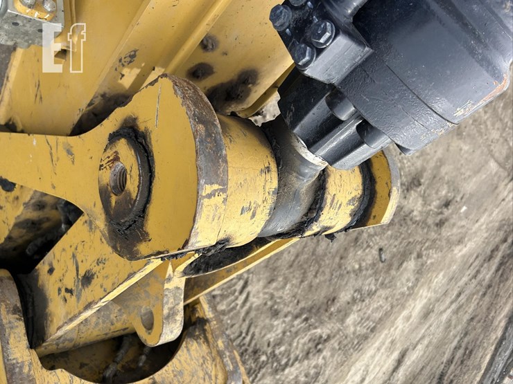 2023-caterpillar-336-image-81