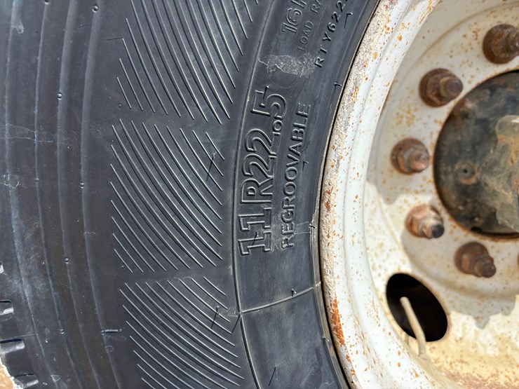 2015-international-durastar-4300-image-5