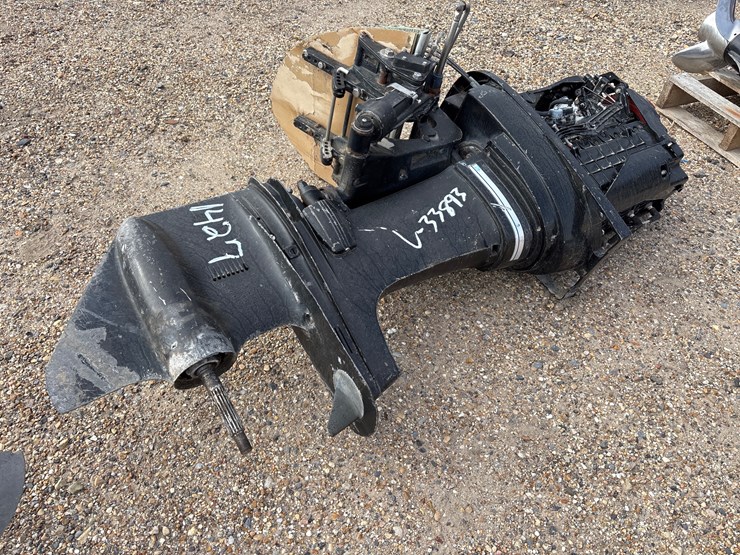 #1427-•-mercury-inline-3-boat-motor-image-2