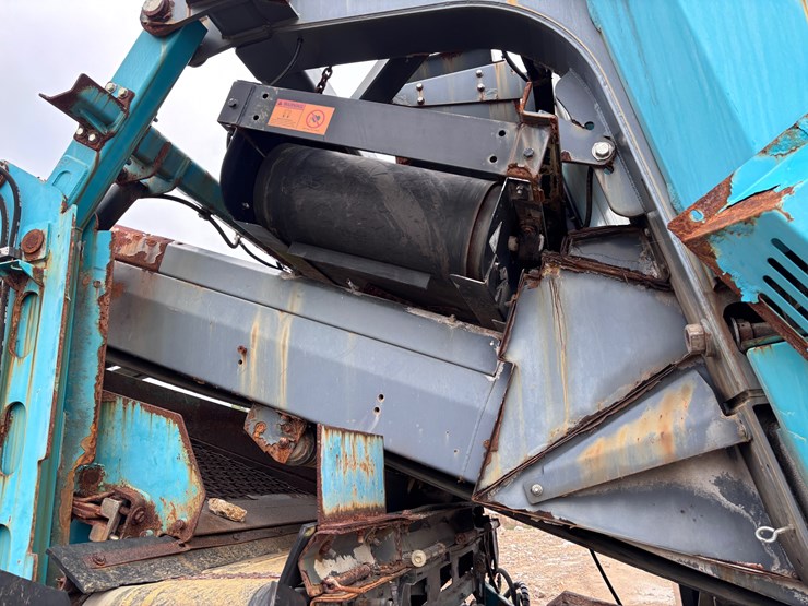 2016-powerscreen-trakpactor-320sr-image-89