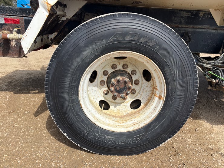 2015-international-durastar-4300-image-6