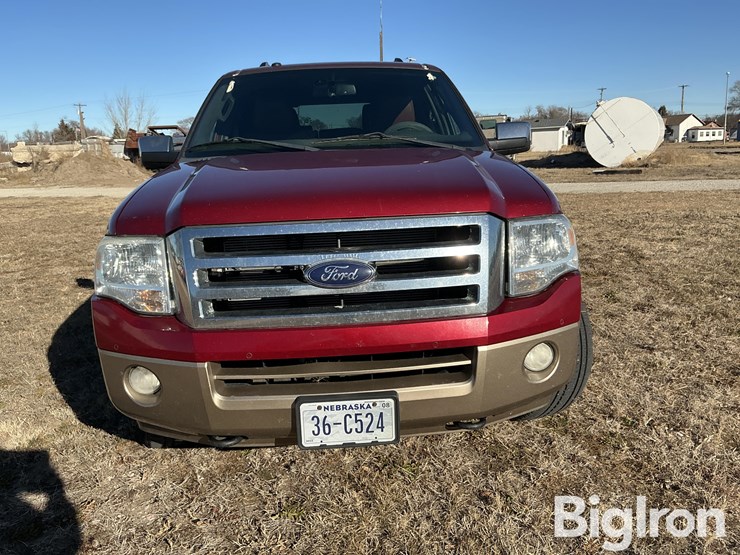 2014-ford-expedition-el-xlt-image-2