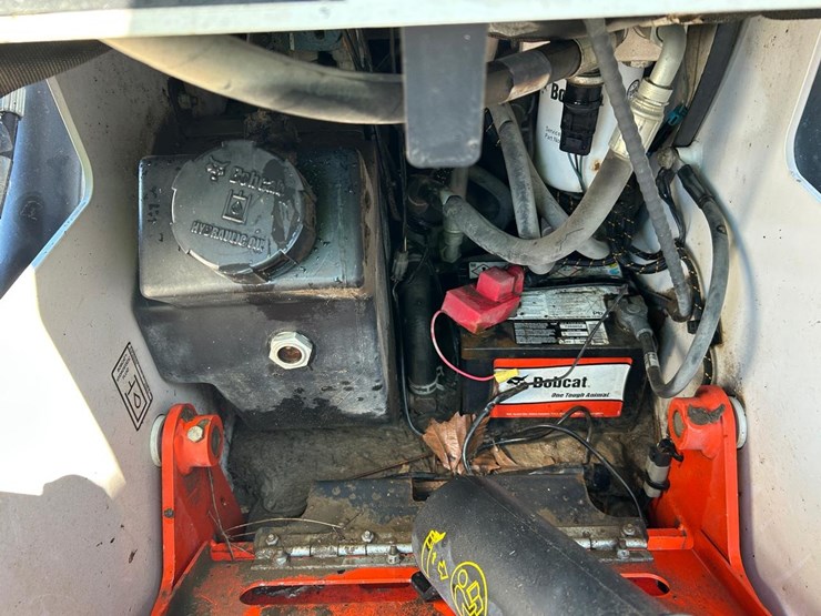 2020-bobcat-mt100-image-16