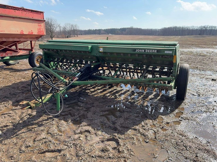 john-deere-450-image-1