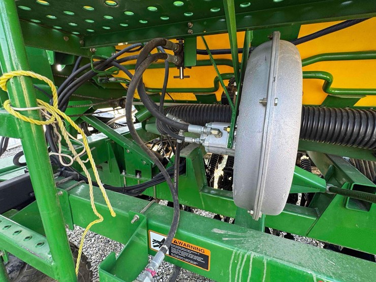 john-deere-1690-image-22