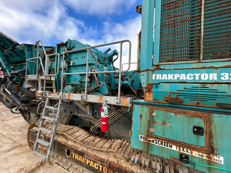 2016-powerscreen-trakpactor-320sr-image-24