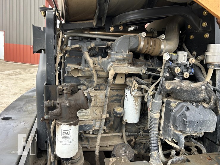 2019-case-721g-image-24