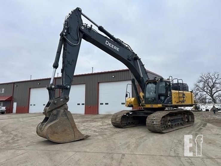 2023-deere-470-p-tier-image-1