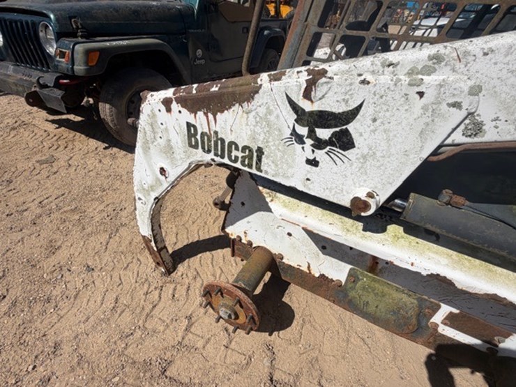 bobcat-753-image-13