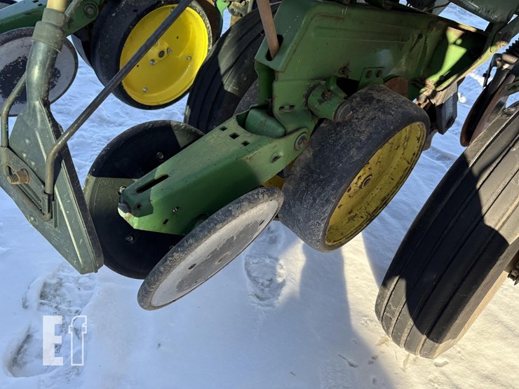 john-deere-7000-image-10