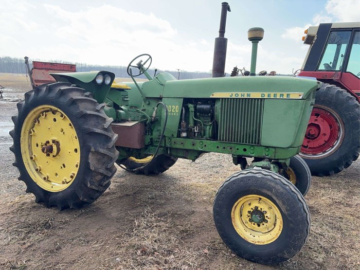 john-deere-3020-image-2