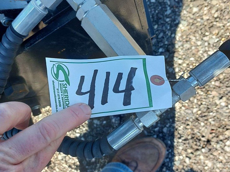 giyi-skid-steer-vibrating-roller-image-10