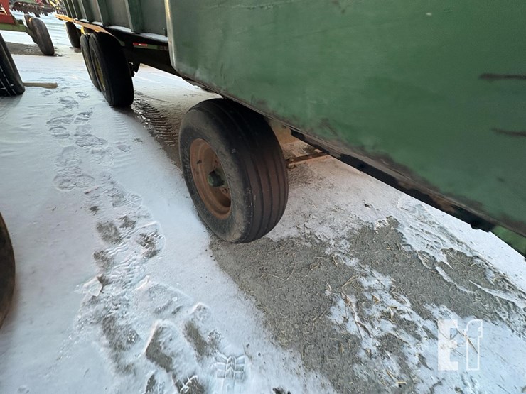 john-deere-716-image-3