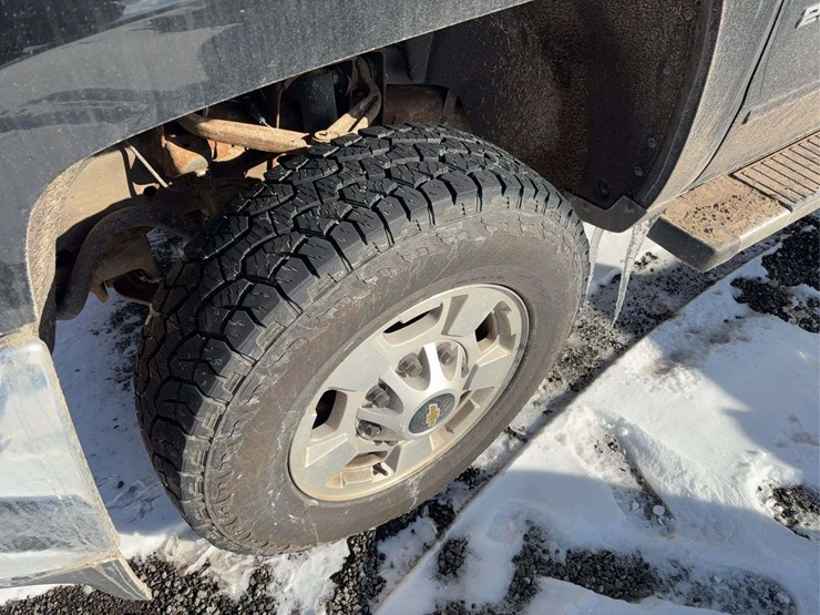 2018-chevrolet-silverado-2500-image-4