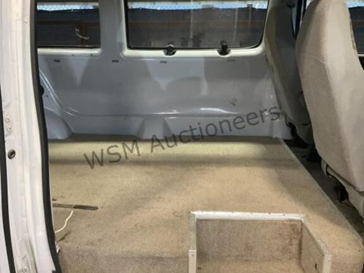 2003-ford-cargo-image-9