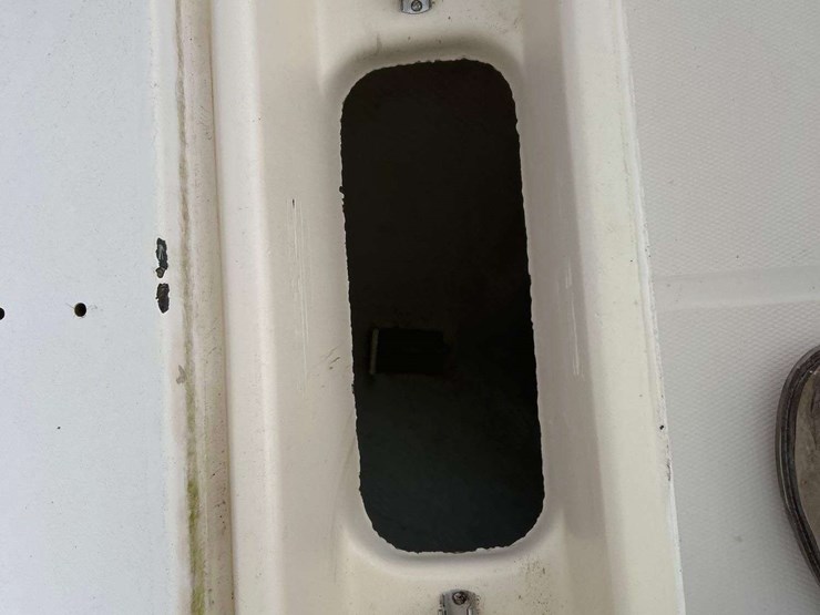 2005-grady-white-boat-w-t/a-boat-trailer-image-21