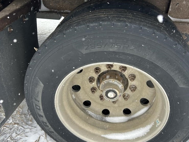 fontaine-hay-trailer-image-8