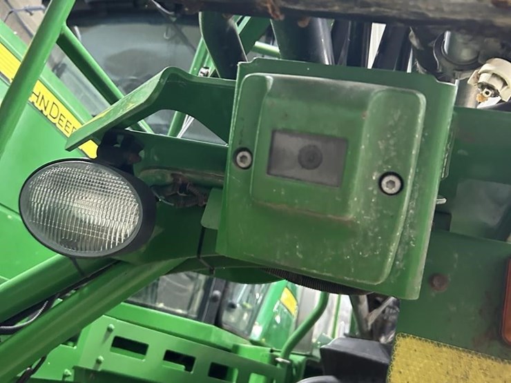 2013-john-deere-4940-image-32