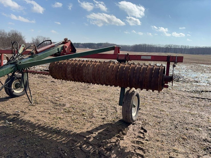 brillion-cultipacker,-16-ft,-right-gang-and-extra-parts-come-with-it.-image-3