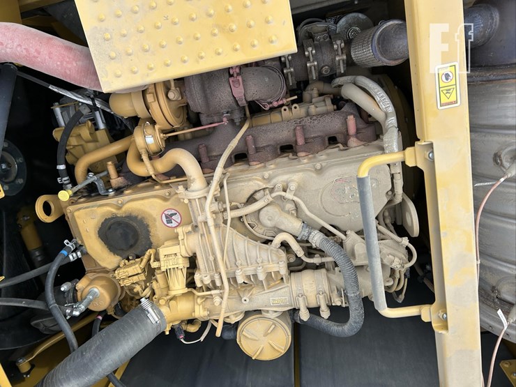 2023-caterpillar-336-image-56