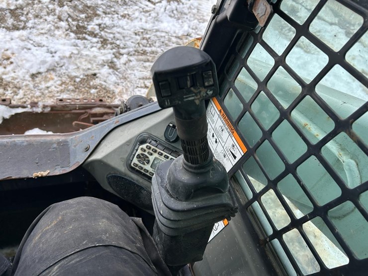 bobcat-t650-image-22