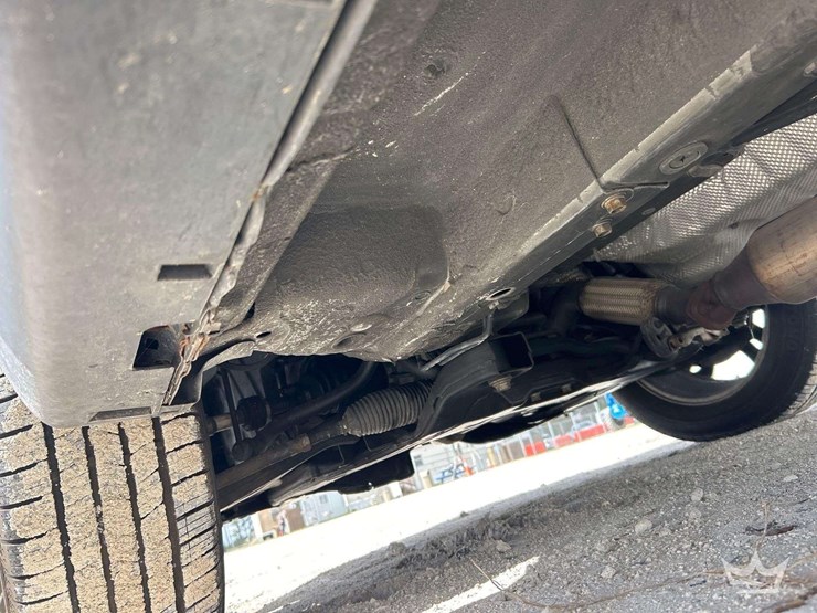 2011-hyundai-santa-fe-image-18