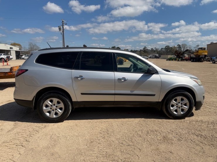 2016-chevrolet-traverse-image-7