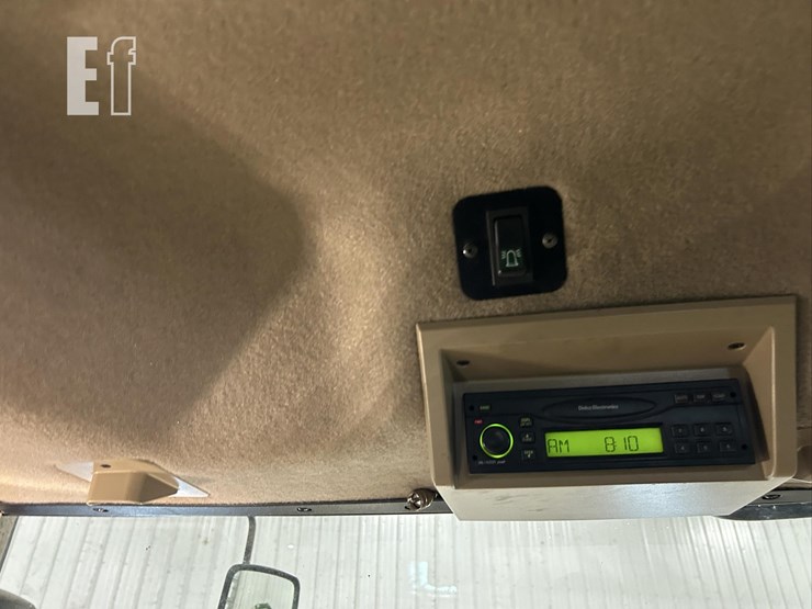 2005-john-deere-9620-image-30