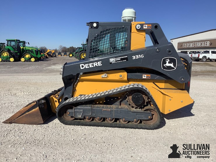 2020-deere-331g-image-8
