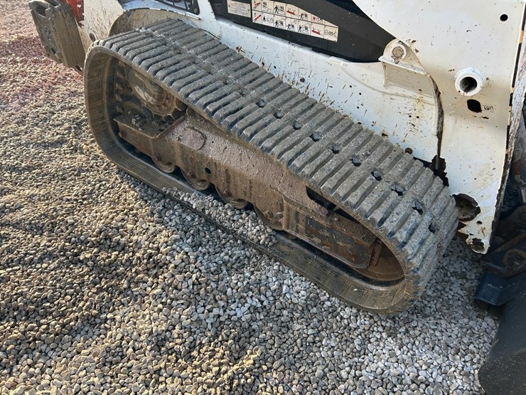 2022-bobcat-t595-image-13