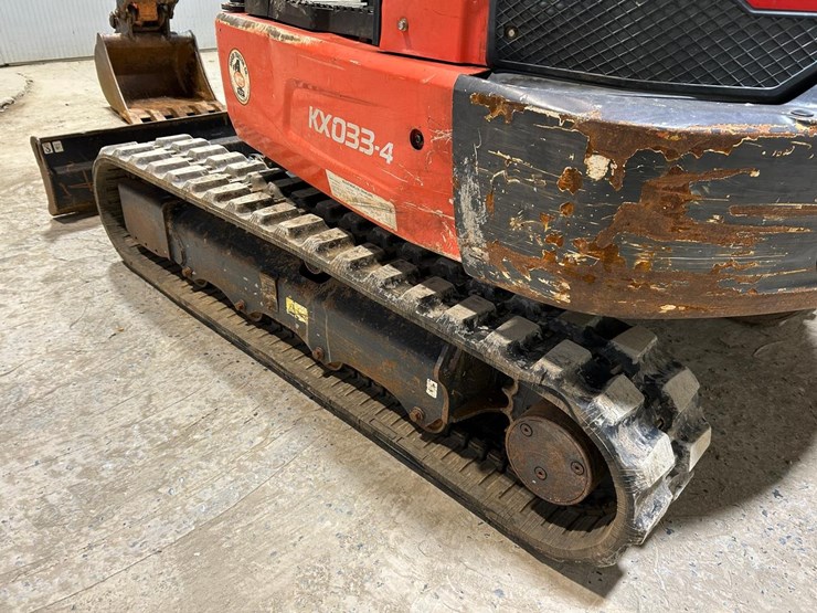 2019-kubota-kx033-4-image-16