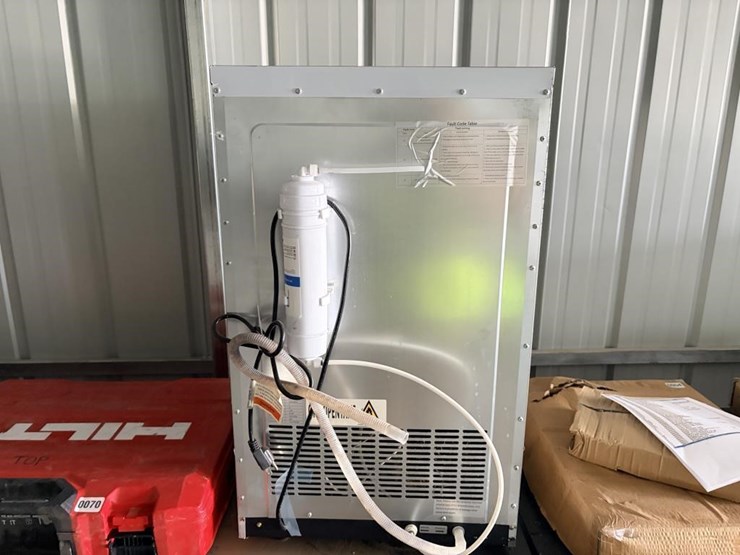 pure-&-easy-ice-maker-image-3