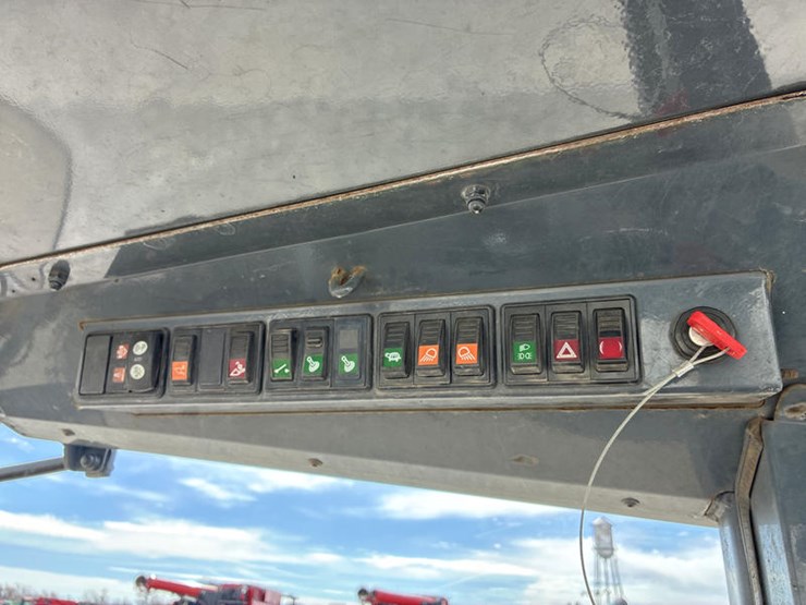 2021-deere-204l-image-62