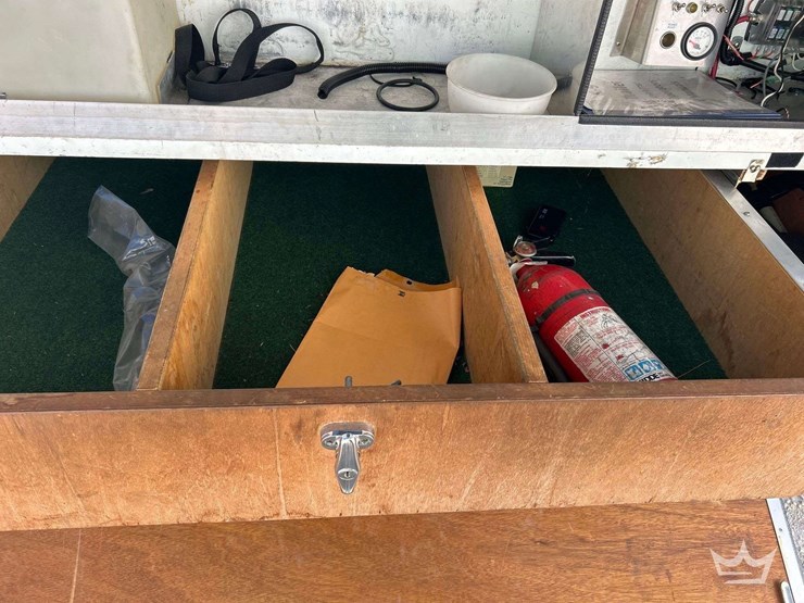 shamrock-8ft.-s/a-enlcosed-k-9-transport-trailer-image-14