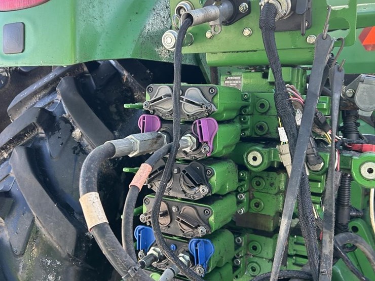 2013-john-deere-9360r-image-9