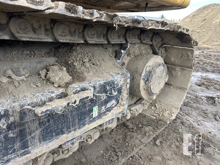 2023-caterpillar-336-image-12