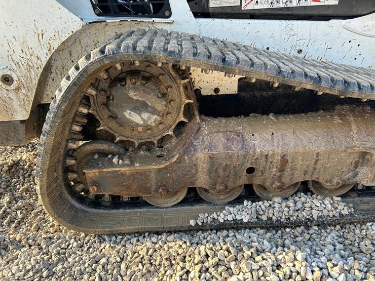 2022-bobcat-t595-image-14