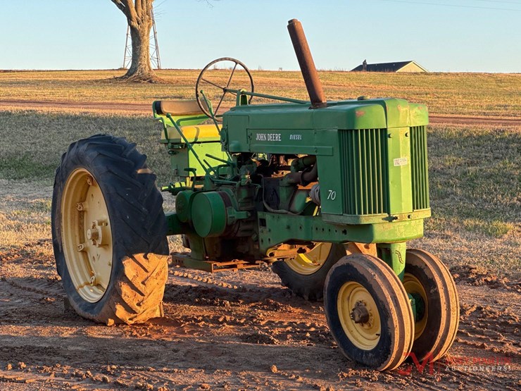 john-deere-70-image-1