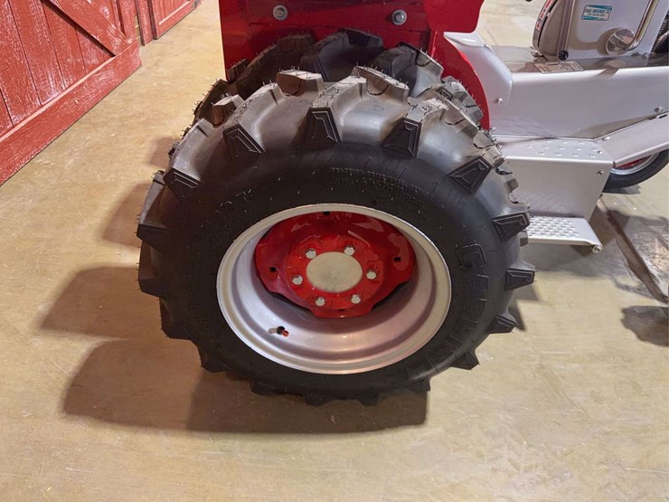massey-ferguson-1100-image-19