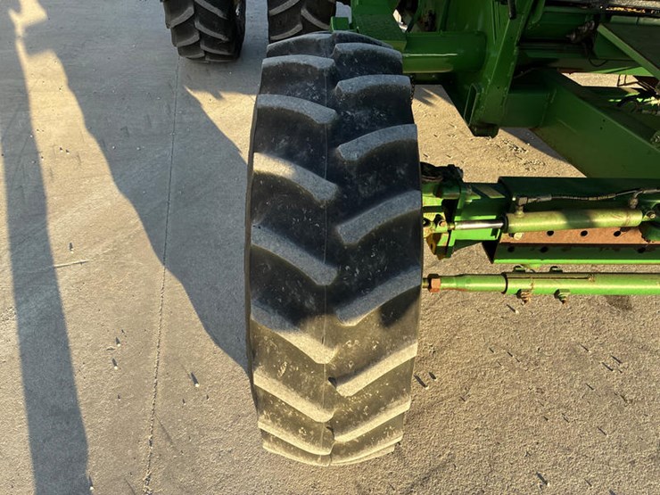 1992-john-deere-9500-image-46