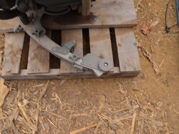 nobles-speed-scrub-walk-behind-scrubber-image-6