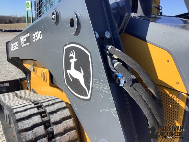 2020-deere-331g-image-15