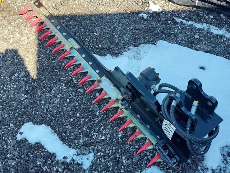 mini-excavator-sickle-bar-attachment-4'-image-2