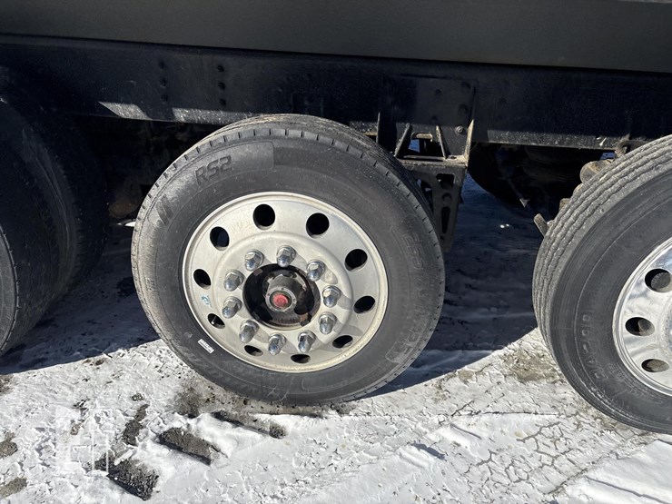 1999-international-f2674t-image-11