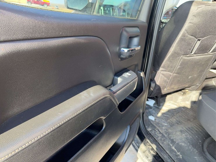 2018-chevrolet-silverado-2500-image-23